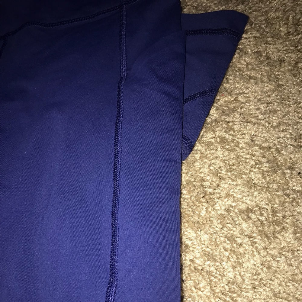 Lululemon - Picture 2 of 2